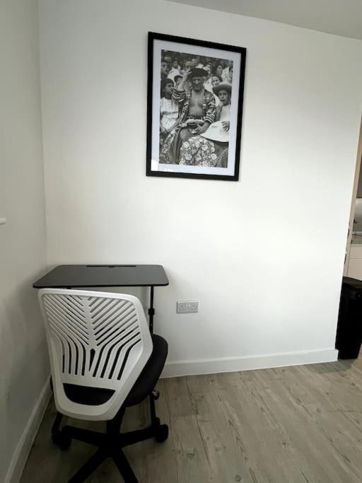 Luxurious City View Apartment In Salford Manchester Exterior photo